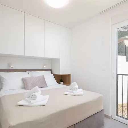 Moana, With Private Pool In Vila