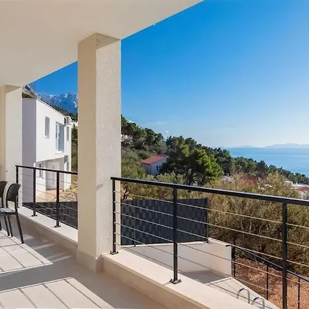 Moana, With Private Pool In *