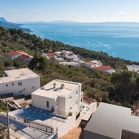 Moana, With Private Pool In Brela